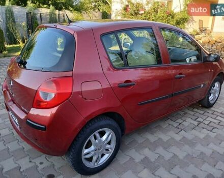 Красный Рено Клио, объемом двигателя 1.15 л и пробегом 190 тыс. км за 3800 $, фото 9 на Automoto.ua