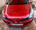 Рено Клио 2006 в Никополе на Automoto.ua Красный Рено Клио, объемом двигателя 1.6 л и пробегом 190 тыс. км за 5200 $, фото 7 на Automoto.ua