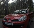 Красный Рено Клио, объемом двигателя 1.39 л и пробегом 150 тыс. км за 5300 $, фото 3 на Automoto.ua