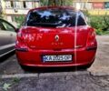Красный Рено Клио, объемом двигателя 1.6 л и пробегом 109 тыс. км за 6950 $, фото 2 на Automoto.ua