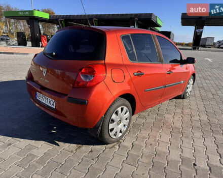 Рено Клио 2007 в Виннице на Automoto.ua Красный Рено Клио, объемом двигателя 1.6 л и пробегом 212 тыс. км за 4999 $, фото 5 на Automoto.ua