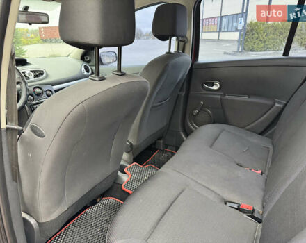 Красный Рено Клио, объемом двигателя 1.6 л и пробегом 212 тыс. км за 4800 $, фото 17 на Automoto.ua