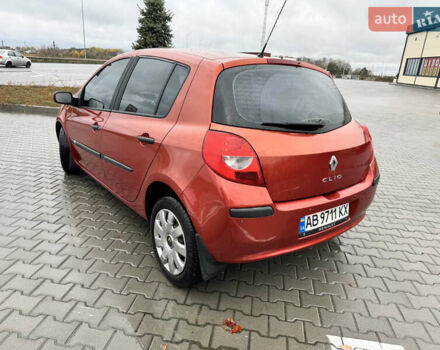Червоний Рено Кліо, об'ємом двигуна 1.6 л та пробігом 212 тис. км за 4500 $, фото 4 на Automoto.ua