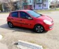 Красный Рено Клио, объемом двигателя 1.1 л и пробегом 197 тыс. км за 4500 $, фото 1 на Automoto.ua