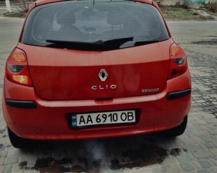 Красный Рено Клио, объемом двигателя 0.15 л и пробегом 215 тыс. км за 4000 $, фото 5 на Automoto.ua