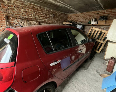 Красный Рено Клио, объемом двигателя 1.15 л и пробегом 92 тыс. км за 2000 $, фото 12 на Automoto.ua
