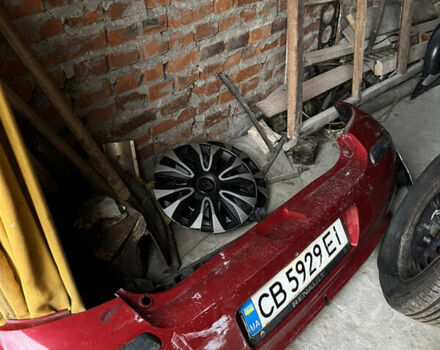 Красный Рено Клио, объемом двигателя 1.15 л и пробегом 92 тыс. км за 2000 $, фото 16 на Automoto.ua