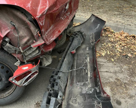 Красный Рено Клио, объемом двигателя 1.15 л и пробегом 92 тыс. км за 2000 $, фото 3 на Automoto.ua