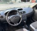 Красный Рено Клио, объемом двигателя 1.5 л и пробегом 288 тыс. км за 4900 $, фото 8 на Automoto.ua