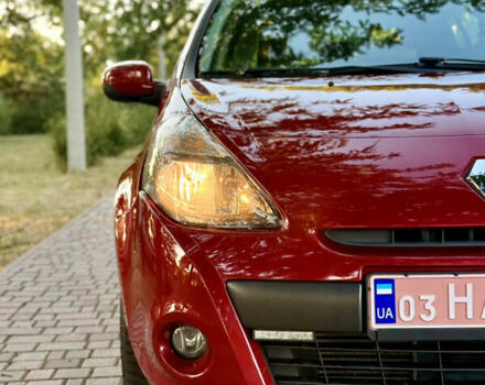 Красный Рено Клио, объемом двигателя 1.2 л и пробегом 209 тыс. км за 6900 $, фото 7 на Automoto.ua