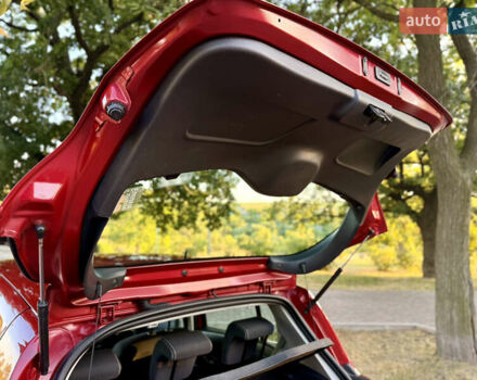 Красный Рено Клио, объемом двигателя 1.2 л и пробегом 209 тыс. км за 6900 $, фото 22 на Automoto.ua