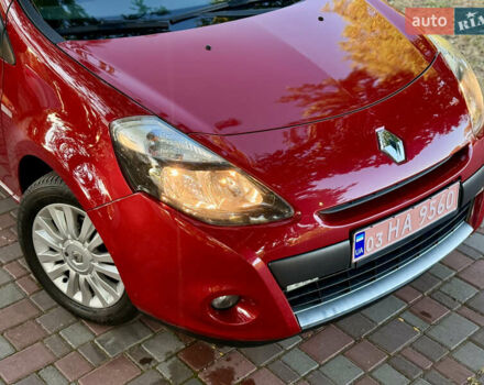 Красный Рено Клио, объемом двигателя 1.2 л и пробегом 209 тыс. км за 6900 $, фото 10 на Automoto.ua
