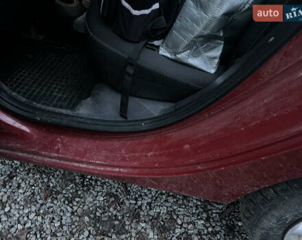 Красный Рено Клио, объемом двигателя 1.2 л и пробегом 221 тыс. км за 4500 $, фото 16 на Automoto.ua