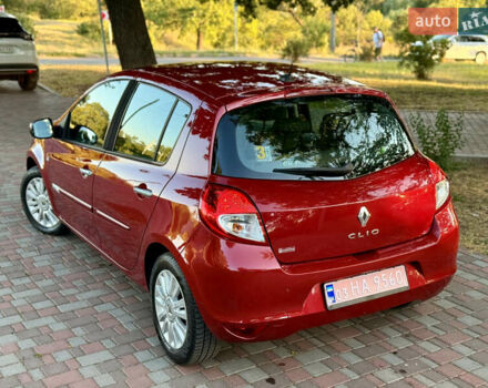 Красный Рено Клио, объемом двигателя 1.2 л и пробегом 209 тыс. км за 6900 $, фото 18 на Automoto.ua