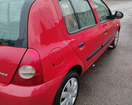 Красный Рено Клио, объемом двигателя 1.1 л и пробегом 159 тыс. км за 4250 $, фото 1 на Automoto.ua