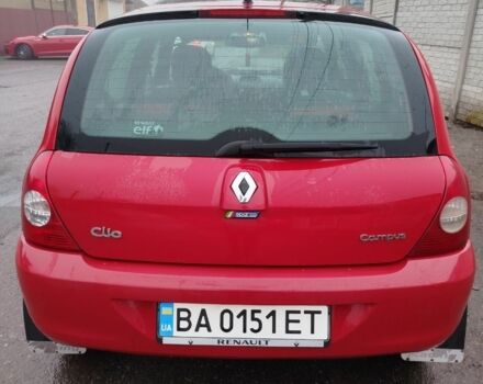 Красный Рено Клио, объемом двигателя 1.1 л и пробегом 159 тыс. км за 4250 $, фото 4 на Automoto.ua