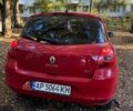 Красный Рено Клио, объемом двигателя 1.46 л и пробегом 218 тыс. км за 5999 $, фото 2 на Automoto.ua