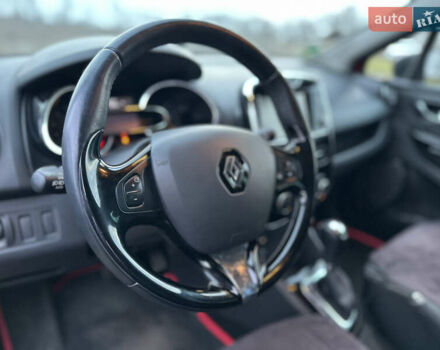 Красный Рено Клио, объемом двигателя 1.5 л и пробегом 195 тыс. км за 9300 $, фото 19 на Automoto.ua