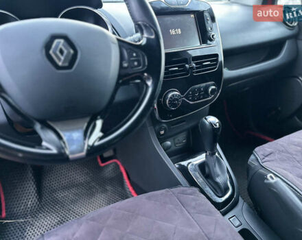 Красный Рено Клио, объемом двигателя 1.5 л и пробегом 195 тыс. км за 9300 $, фото 21 на Automoto.ua