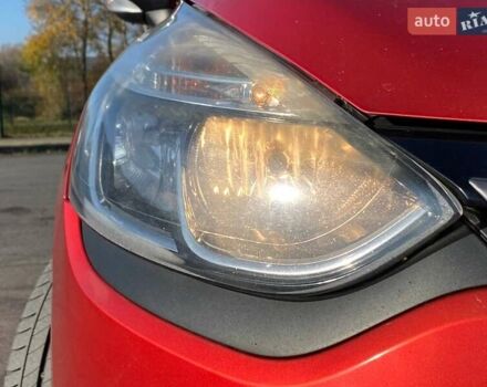 Красный Рено Клио, объемом двигателя 0.9 л и пробегом 184 тыс. км за 7290 $, фото 7 на Automoto.ua