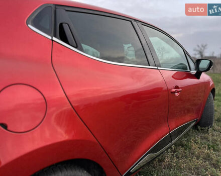 Красный Рено Клио, объемом двигателя 1.5 л и пробегом 195 тыс. км за 9300 $, фото 5 на Automoto.ua
