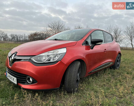 Красный Рено Клио, объемом двигателя 1.5 л и пробегом 195 тыс. км за 9300 $, фото 1 на Automoto.ua