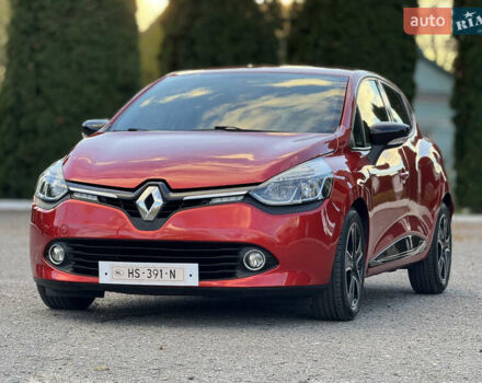 Рено Кліо 2015 у Дубно на Automoto.ua Червоний Рено Кліо, об'ємом двигуна 1.5 л та пробігом 200 тис. км за 8350 $, фото 3 на Automoto.ua