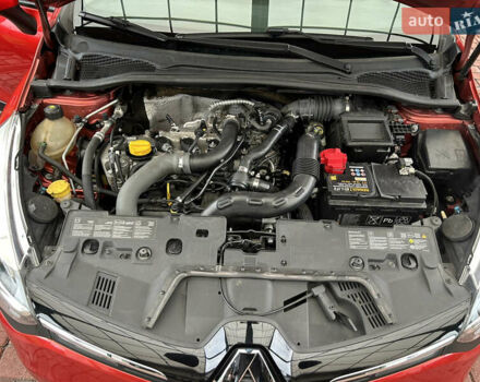 Червоний Рено Кліо, об'ємом двигуна 1.2 л та пробігом 167 тис. км за 9200 $, фото 68 на Automoto.ua