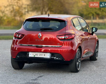 Рено Кліо 2015 у Дубно на Automoto.ua Червоний Рено Кліо, об'ємом двигуна 1.5 л та пробігом 200 тис. км за 8350 $, фото 29 на Automoto.ua