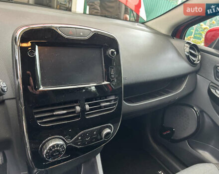 Червоний Рено Кліо, об'ємом двигуна 1.2 л та пробігом 167 тис. км за 9200 $, фото 26 на Automoto.ua