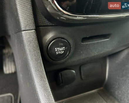 Червоний Рено Кліо, об'ємом двигуна 1.2 л та пробігом 167 тис. км за 9200 $, фото 30 на Automoto.ua