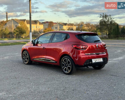 Рено Кліо 2015 у Дубно на Automoto.ua Червоний Рено Кліо, об'ємом двигуна 1.5 л та пробігом 200 тис. км за 8350 $, фото 36 на Automoto.ua