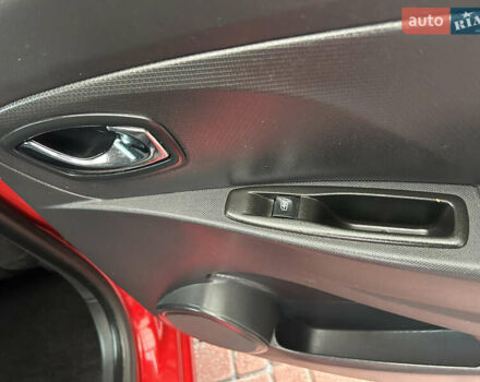 Червоний Рено Кліо, об'ємом двигуна 1.2 л та пробігом 167 тис. км за 9200 $, фото 55 на Automoto.ua