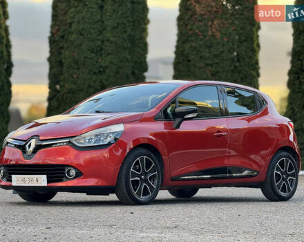 Рено Кліо 2015 у Дубно на Automoto.ua Червоний Рено Кліо, об'ємом двигуна 1.5 л та пробігом 200 тис. км за 8350 $, фото 10 на Automoto.ua