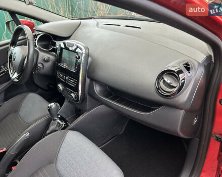 Червоний Рено Кліо, об'ємом двигуна 1.2 л та пробігом 167 тис. км за 9200 $, фото 60 на Automoto.ua