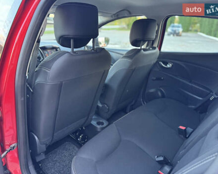 Рено Кліо 2015 у Дубно на Automoto.ua Червоний Рено Кліо, об'ємом двигуна 1.5 л та пробігом 200 тис. км за 8350 $, фото 67 на Automoto.ua