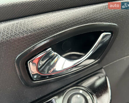 Червоний Рено Кліо, об'ємом двигуна 1.2 л та пробігом 167 тис. км за 9200 $, фото 41 на Automoto.ua