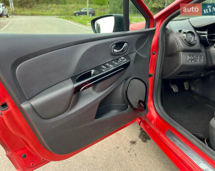 Красный Рено Клио, объемом двигателя 1.46 л и пробегом 140 тыс. км за 7900 $, фото 12 на Automoto.ua