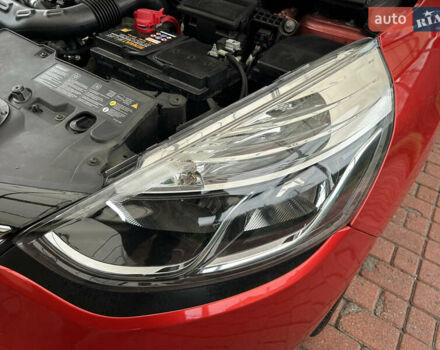 Червоний Рено Кліо, об'ємом двигуна 1.2 л та пробігом 167 тис. км за 9200 $, фото 64 на Automoto.ua