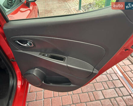 Червоний Рено Кліо, об'ємом двигуна 1.2 л та пробігом 167 тис. км за 9200 $, фото 54 на Automoto.ua