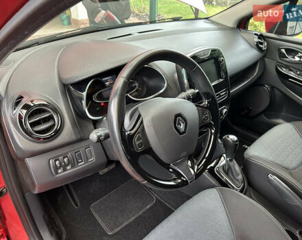 Червоний Рено Кліо, об'ємом двигуна 1.2 л та пробігом 167 тис. км за 9200 $, фото 25 на Automoto.ua