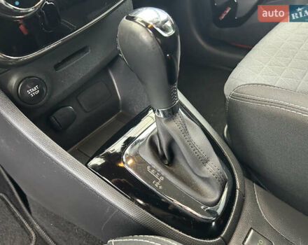 Червоний Рено Кліо, об'ємом двигуна 1.2 л та пробігом 167 тис. км за 9200 $, фото 32 на Automoto.ua