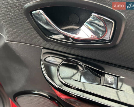 Червоний Рено Кліо, об'ємом двигуна 1.2 л та пробігом 167 тис. км за 9200 $, фото 62 на Automoto.ua