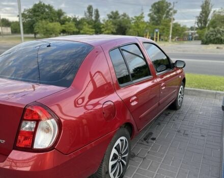 Красный Рено Клио, объемом двигателя 0.14 л и пробегом 94 тыс. км за 4150 $, фото 5 на Automoto.ua