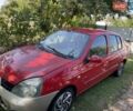 Красный Рено Клио, объемом двигателя 1.4 л и пробегом 242 тыс. км за 3500 $, фото 5 на Automoto.ua