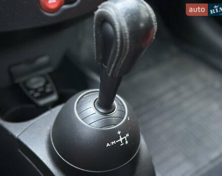 Рено Клио 2010 в Львове на Automoto.ua Красный Рено Клио, объемом двигателя 1.15 л и пробегом 205 тыс. км за 4950 $, фото 15 на Automoto.ua