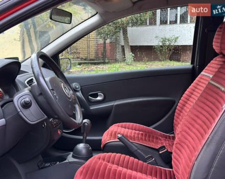 Рено Клио 2010 в Львове на Automoto.ua Красный Рено Клио, объемом двигателя 1.15 л и пробегом 205 тыс. км за 4950 $, фото 12 на Automoto.ua