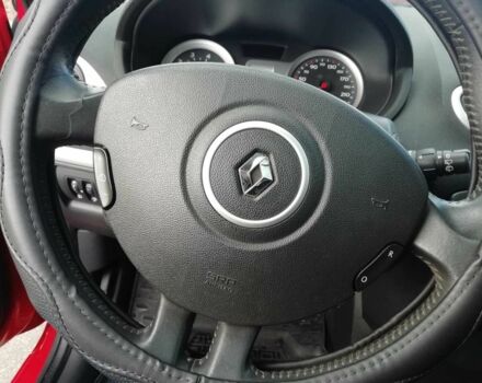 Красный Рено Клио, объемом двигателя 1.1 л и пробегом 202 тыс. км за 4900 $, фото 12 на Automoto.ua