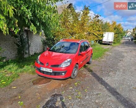 Червоний Рено Кліо, об'ємом двигуна 1.2 л та пробігом 180 тис. км за 4800 $, фото 2 на Automoto.ua