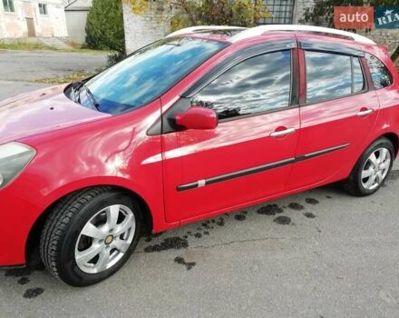 Красный Рено Клио, объемом двигателя 1.15 л и пробегом 202 тыс. км за 4900 $, фото 3 на Automoto.ua